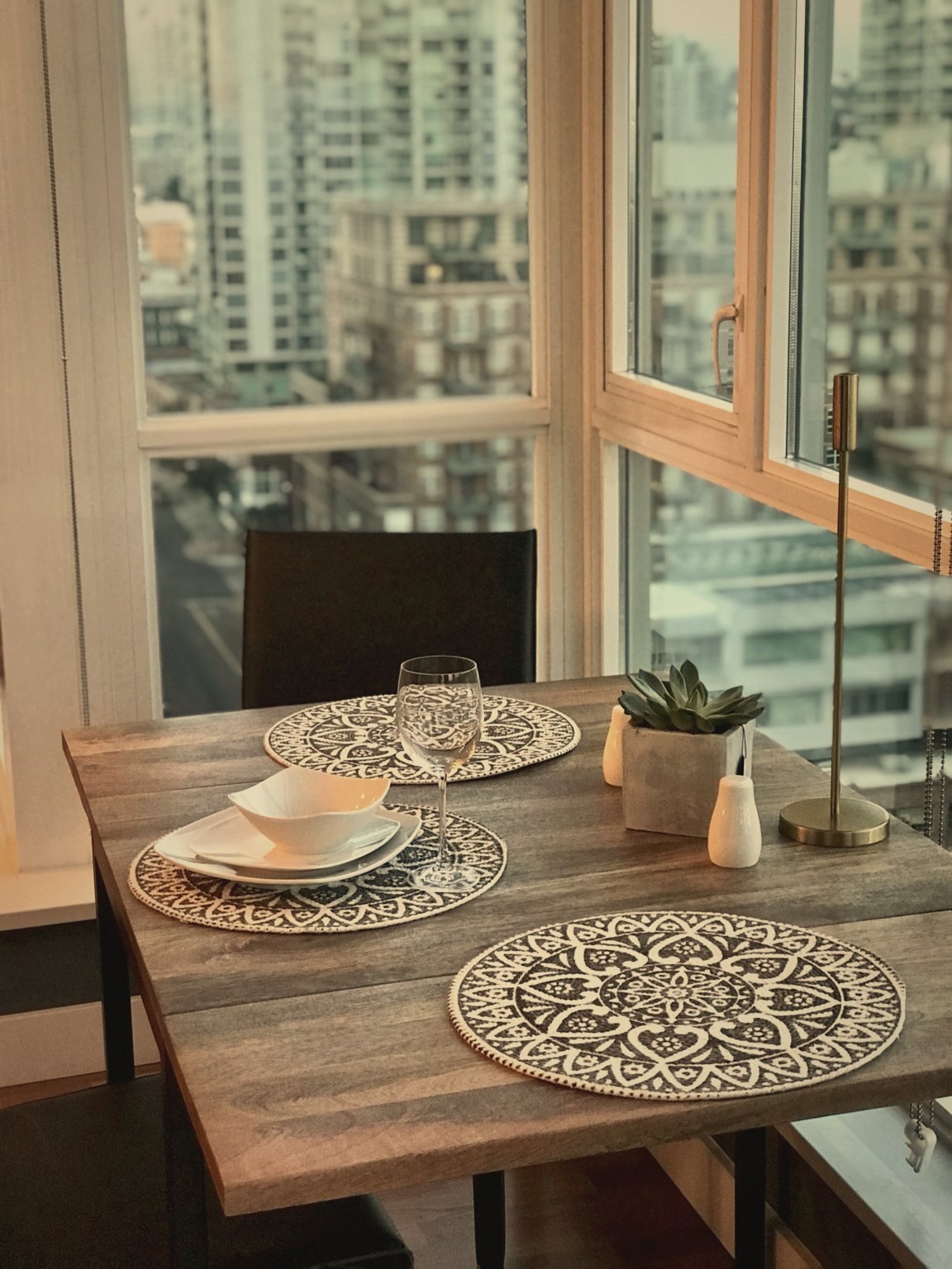 Gaslamp Condominium dining detail